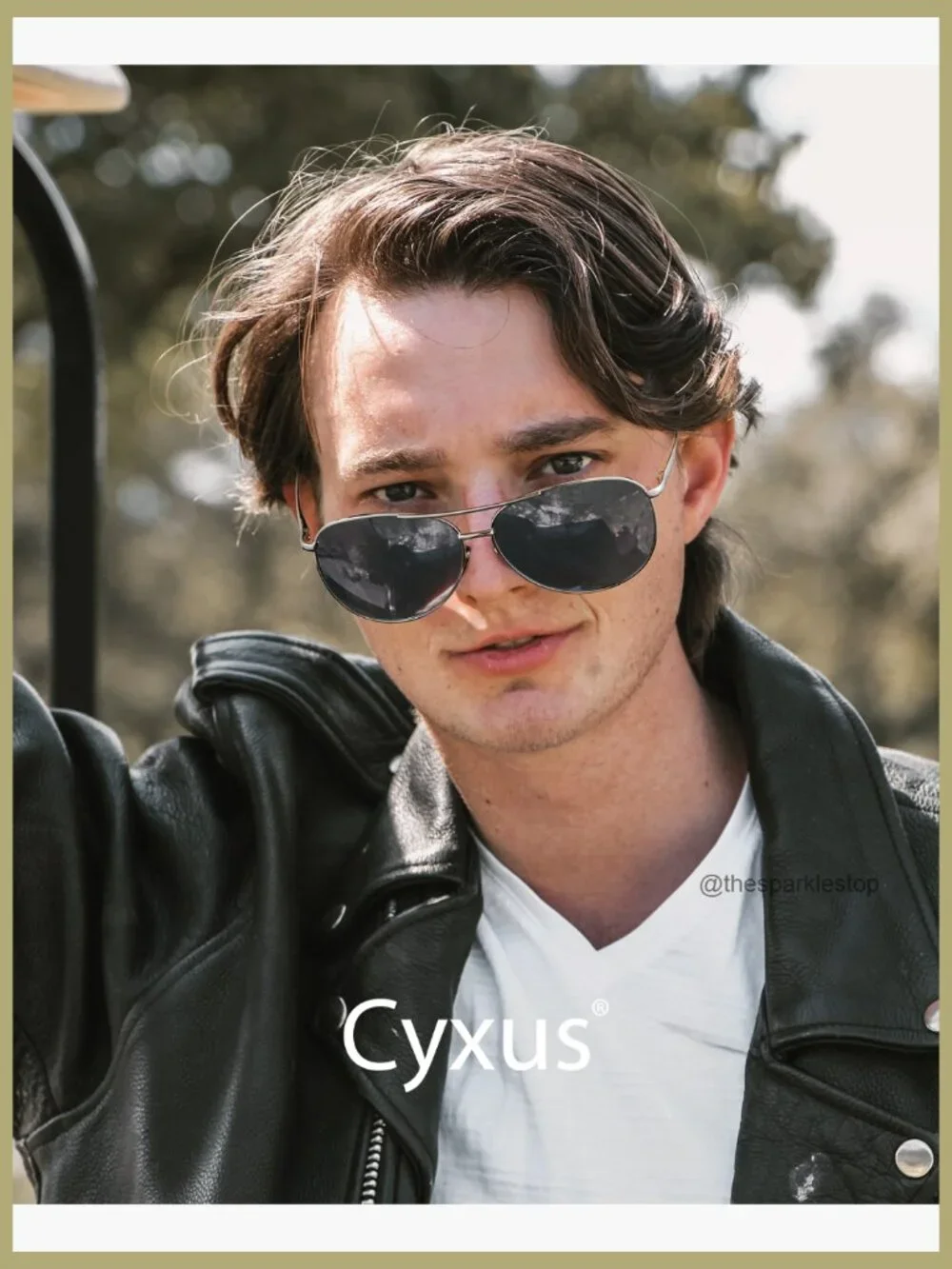Polarized Aviator Sunglasses with Metal Frame for Men